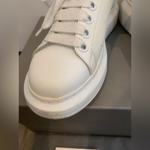 Alexander McQueen | Oversized low-top sneakers | White Grey | 37 - Picture 11 of 13